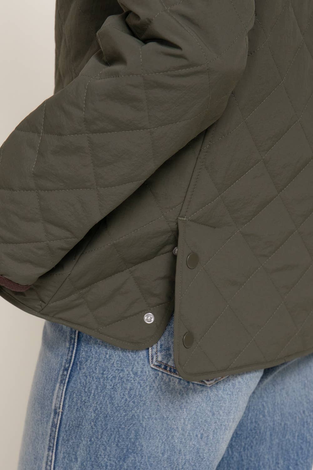 Contrast-Collar Quilted Puffer Jacket